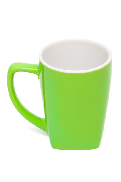 白色背景上的空绿色杯子图片下载