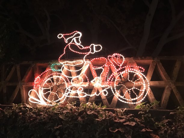 圣诞装饰在塞多纳，AZ美国图片下载