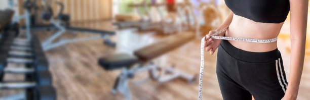 身心的改进。准备开始节食的人。锻炼和运动后身体健康和结实。图片下载