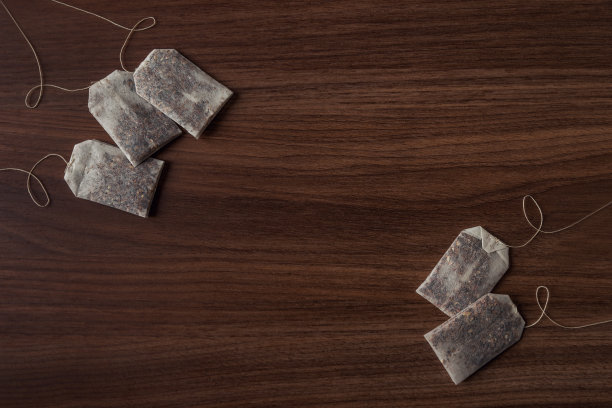 茶包框架上的胡桃木背景图片下载