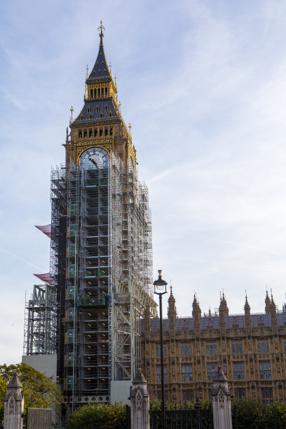 在英国伦敦工作了150年的大本钟翻新图片下载