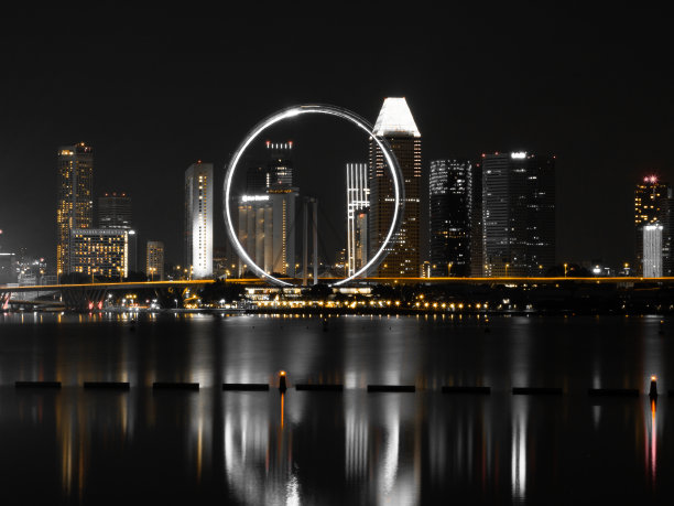 黑暗的新加坡岛天际线图片下载