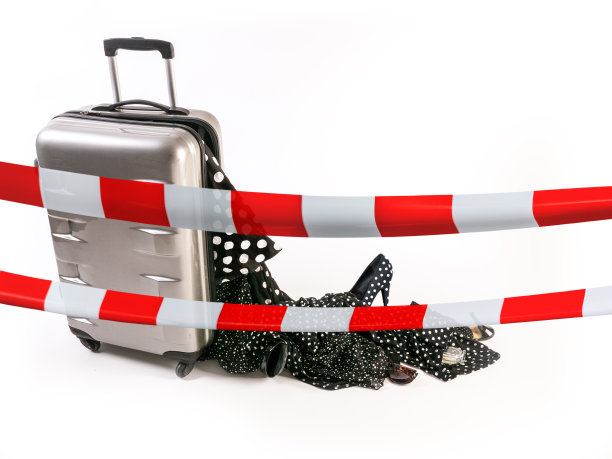 犯罪现场损坏手提箱纺锤丢失了里面的东西图片下载