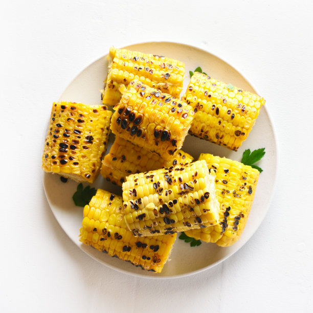 烤玉米棒子图片下载