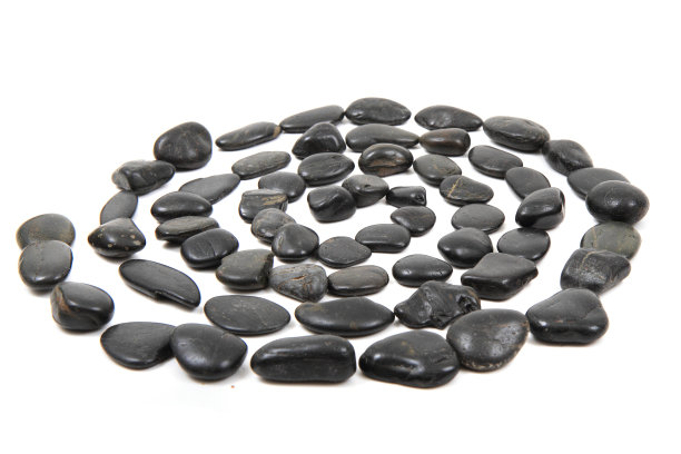 黑石螺旋孤立图片下载