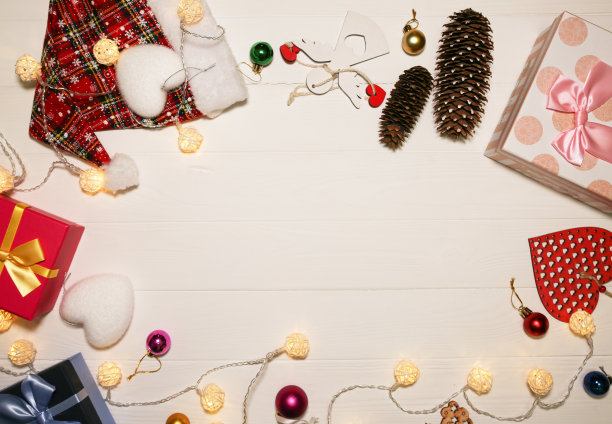 黑色星期五概念照片。生日聚会的礼物盒。销售和折扣。圣诞购物的想法。特别优惠价。新年喜庆的背景。本空间的地方。图片下载