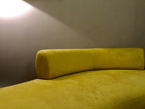 现代的黄色沙发图片下载