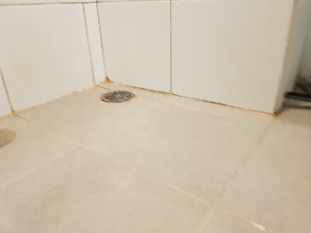 淋浴时排水图片下载