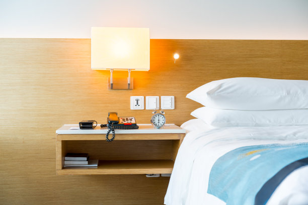 一家旅馆bedroomâ’s假日灯图片下载