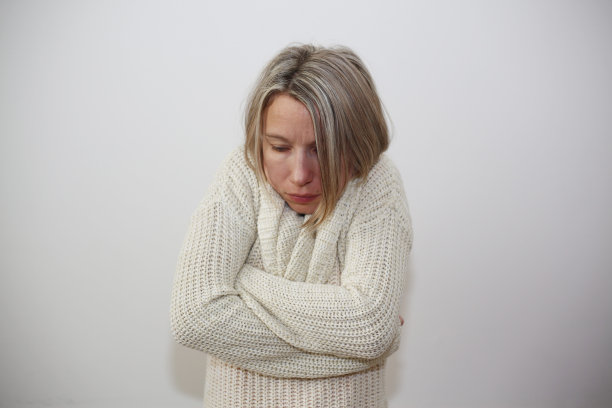 从寒冷的颤抖图片下载