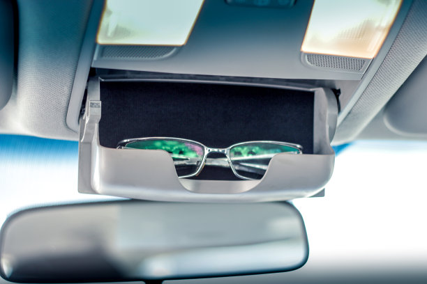 汽车太阳镜舱图片下载