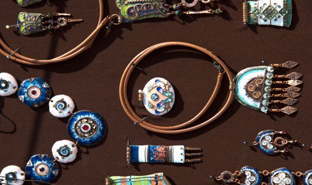 跳蚤市场，金属制品，艺术品，插图，照片，或其他非文字材料准备列入出版物。图片下载