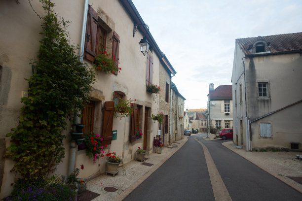 布利尼 - 苏尔 - 乌切视图图片下载