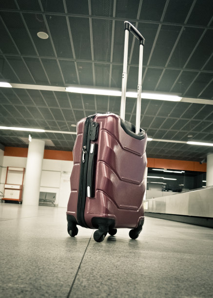 机场的旅行行李图片下载