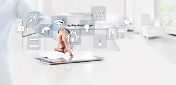智能家居自动化控制概念手触数字平板电脑屏幕与灰色符号图标厨房背景网络横幅和复制空间模板图片下载
