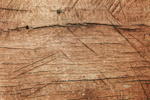 旧的grunge深色纹理木制背景。表面有古老的褐色木纹。图片下载