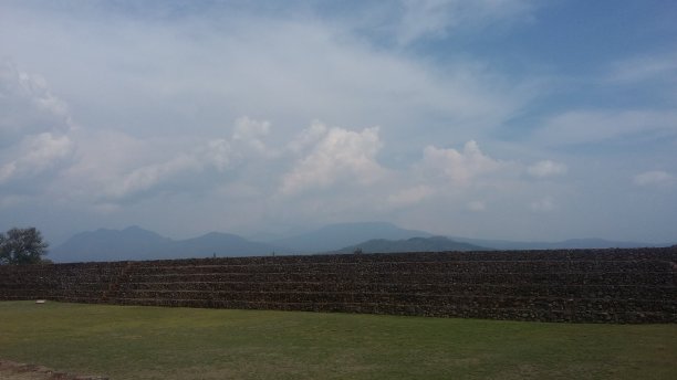 一看过去图片下载