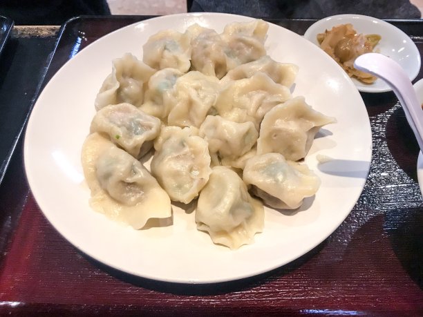横滨的煮饺子午餐，15岁素材图片