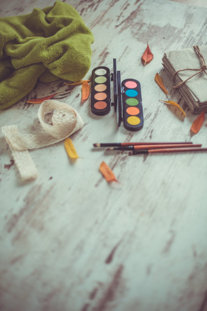 五彩缤纷的季节，五彩缤纷的妆容图片下载