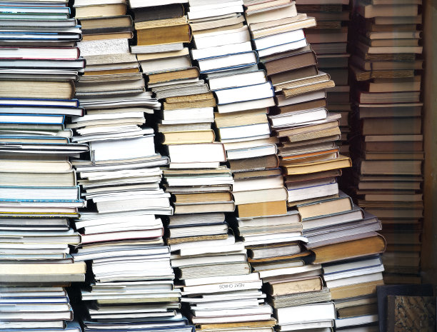 成堆的书图片下载
