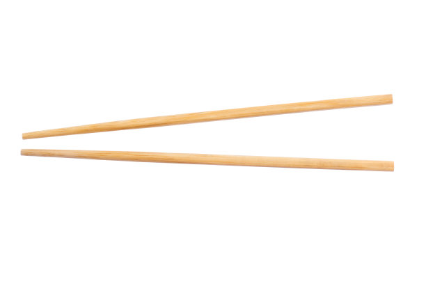 白色背景上的木制筷子图片下载