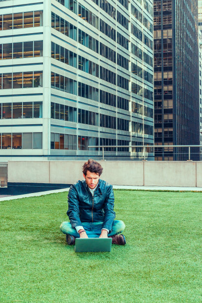 欧洲商人在纽约旅行，工作图片下载