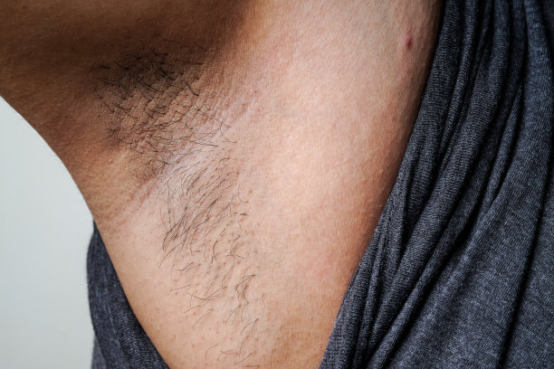 腋毛的女性图片下载