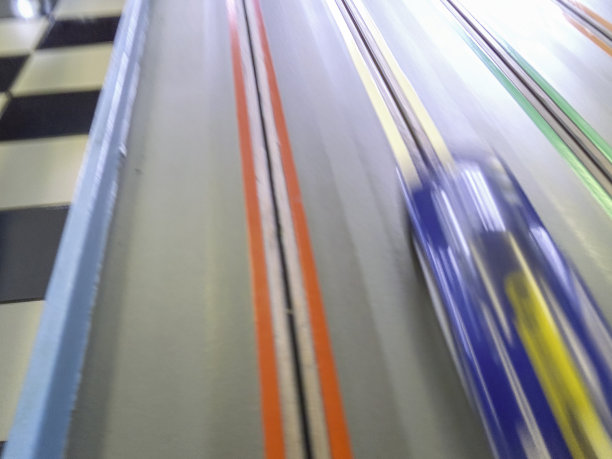 插槽汽车轨道和玩具图片下载