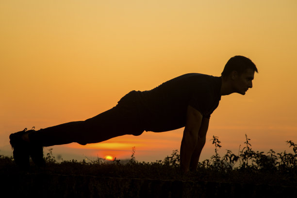 俯卧撑图片下载