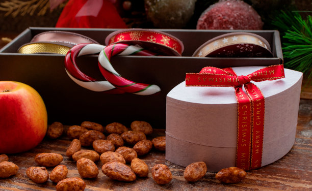 圣诞礼物饰品图片下载