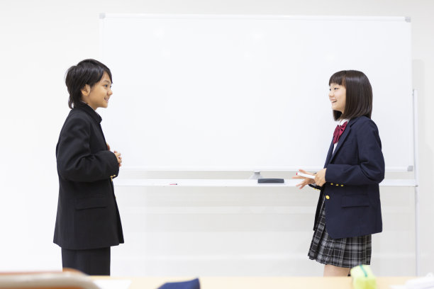 讨论初中生图片下载