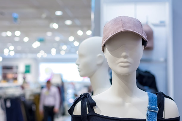 服装商店购物中心的人体模型图片下载