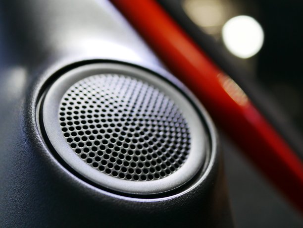 现代汽车的圆形喇叭图片下载