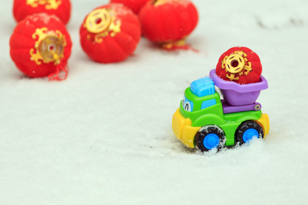 雪里的红灯笼图片下载