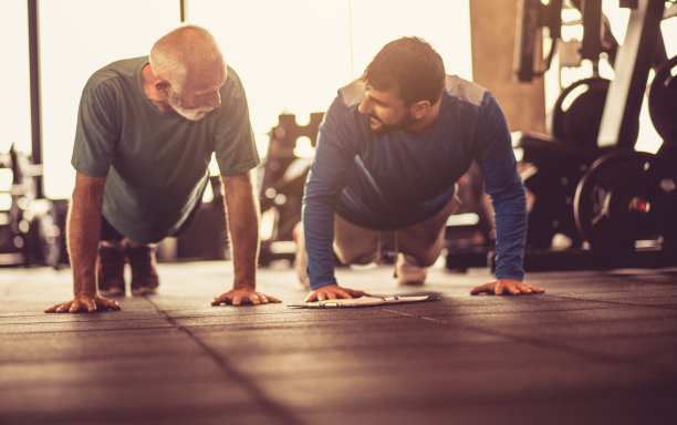 教练就像一个支持。图片下载