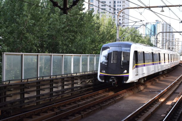 上海地铁17号线列车图片下载