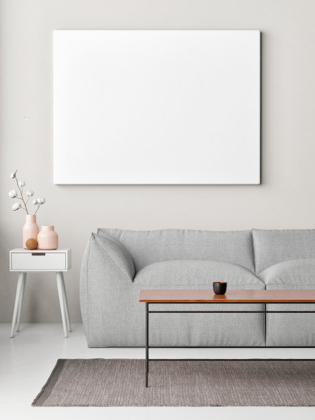 墙上贴了海报，客厅背景是潮人图片下载