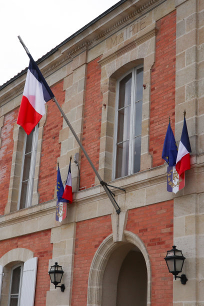 Mairie在法语中的意思是市政厅图片下载