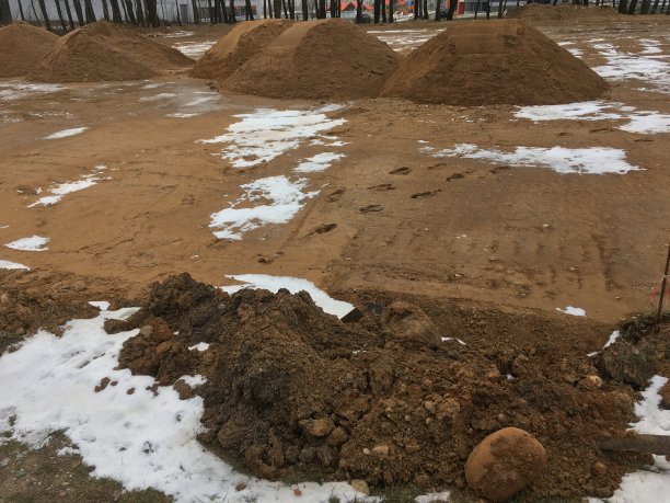 在工地上桩砂图片下载