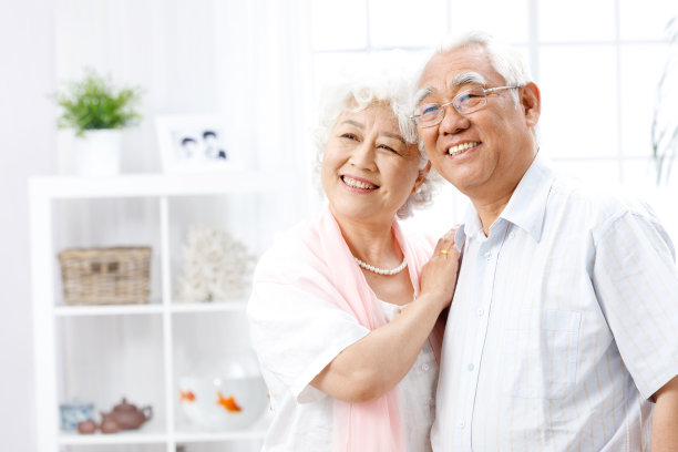 幸福的老年夫妇素材图片