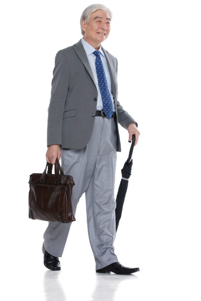 一个商务老年男人图片下载