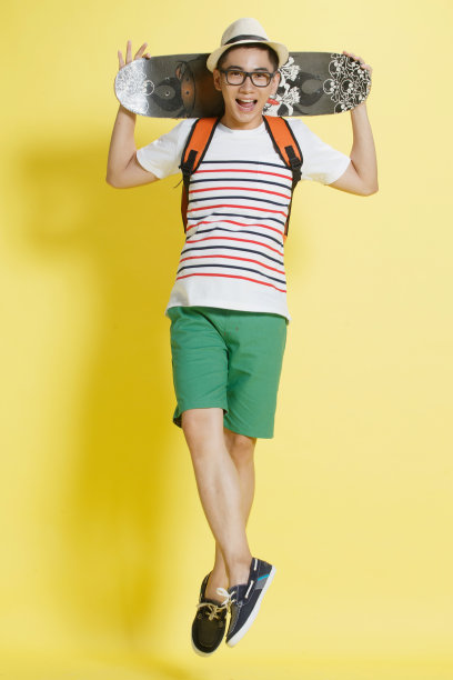 时尚的青年男人图片下载