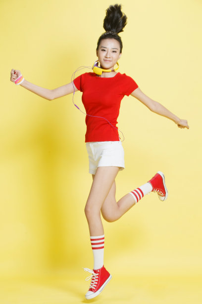 时尚活力的青年女人图片下载