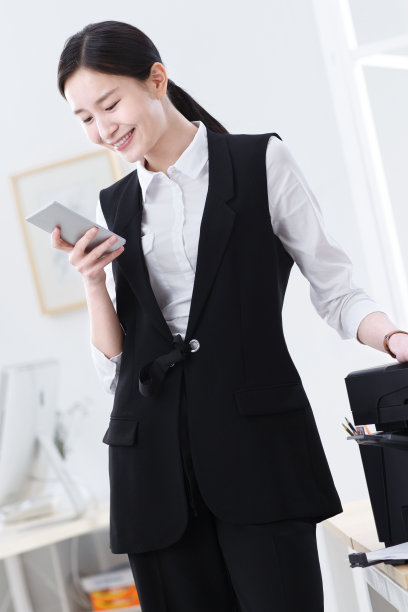 商务女人工作图片下载