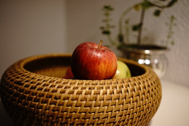 苹果在厨房图片下载