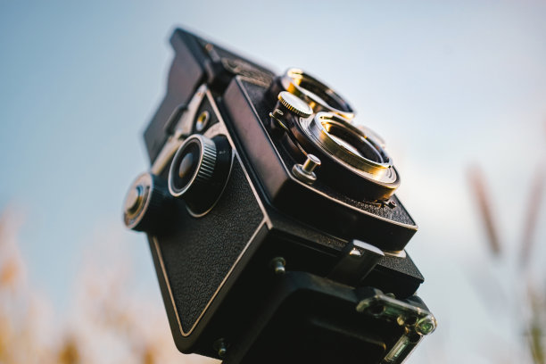 老式的TLR胶片相机。图片下载
