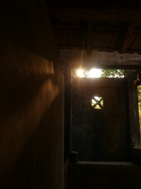 晚上在印尼。图片下载