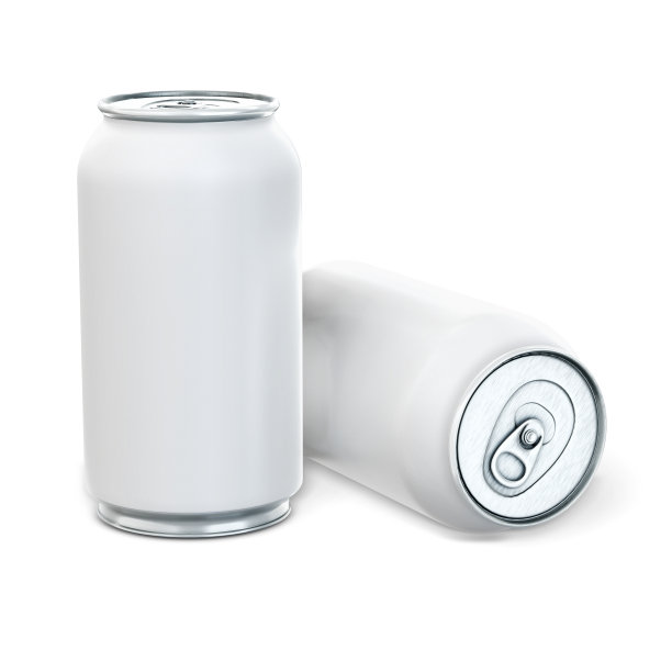 在白色背景上放置啤酒或汽水的铝罐。模板为您的设计。3 d渲染。图片下载