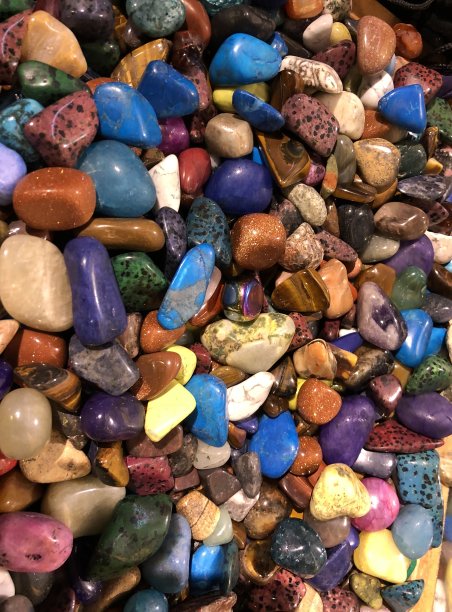 各种各样的宝石和岩石图片下载