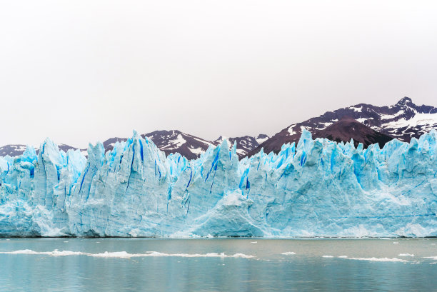 阿根廷巴塔哥尼亚的莫雷诺冰川。文本复制空间图片下载